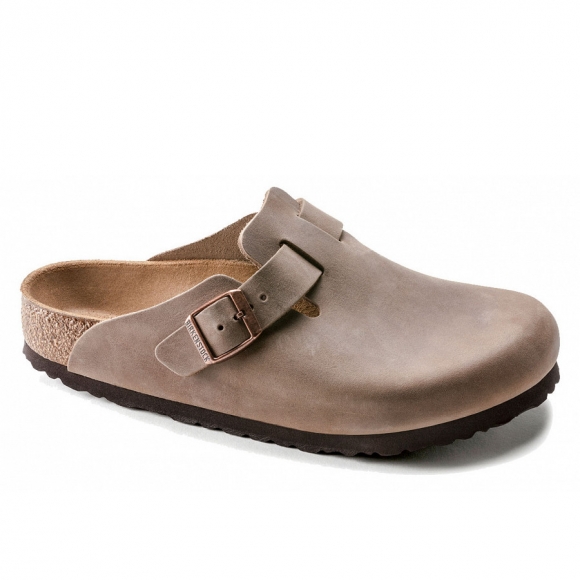 Birkenstock Boston Clogs in tabacco brown