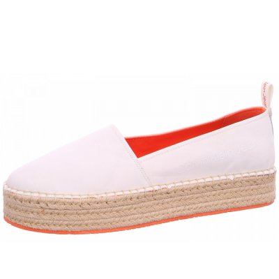 Calvin Klein Flatform Espadrille Slipper in YBR white Calvin Klein Flatform Espadrille Slipper in YBR white