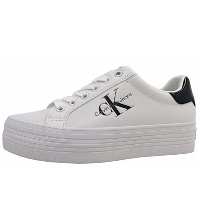 Calvin Klein Bold Flatform Schnürer in 01W- Bright Calvin Klein Bold Flatform Schnürer in 01W- Bright