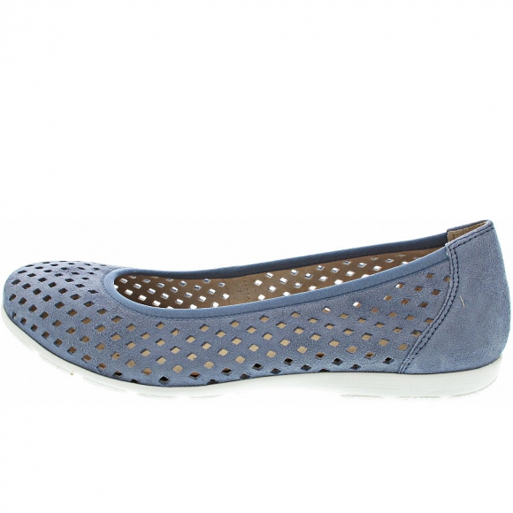 Caprice Ballerina in lt. blue Suede