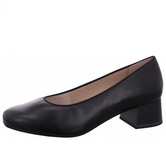 Caprice Pumps in 022 blk nappa