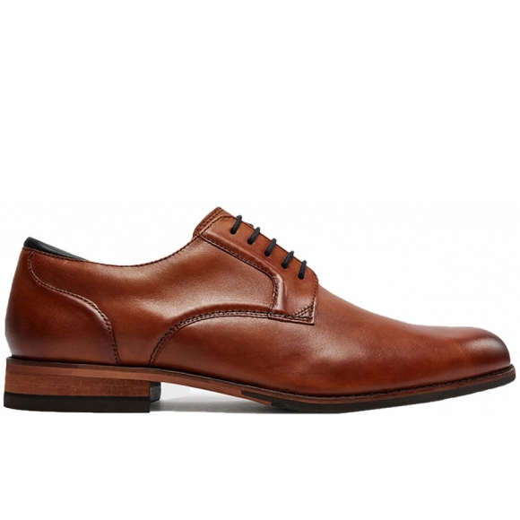 Clarks in Tan Leather