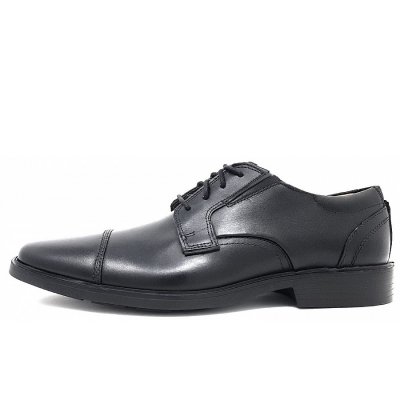 Clarks Clarkslite Cap elegante Schnürer in Black