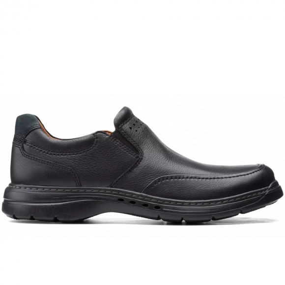Clarks in black