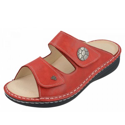 Finn Comfort in Red