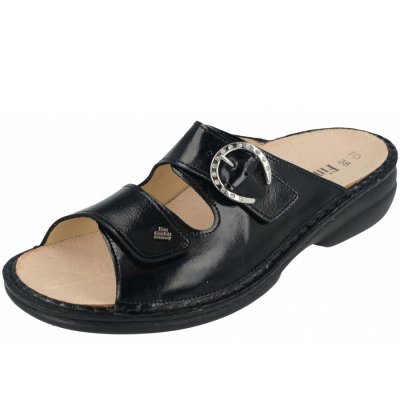 Finn Comfort in Schwarz