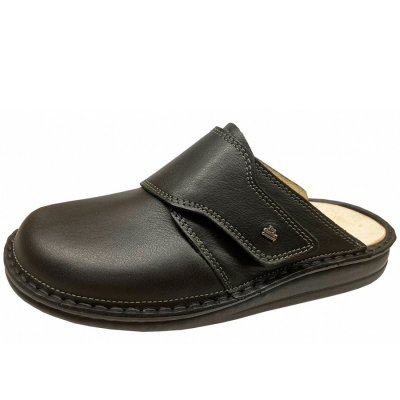 Finn Comfort in Black