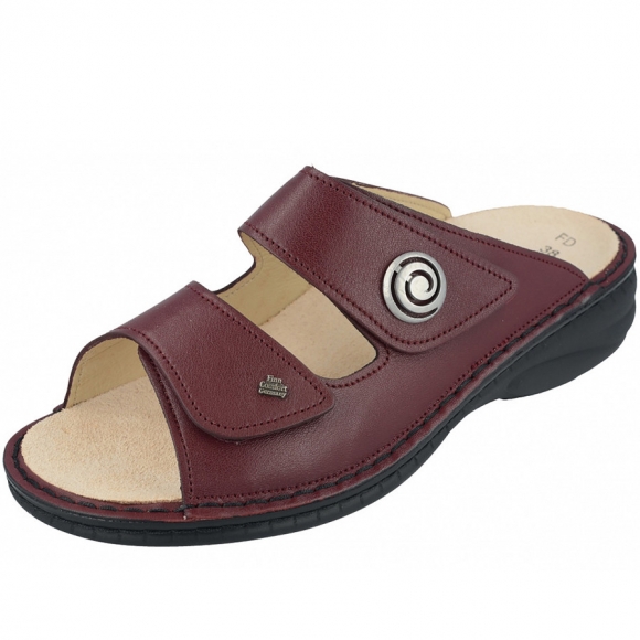 Finn Comfort in Bordo