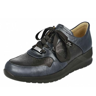 Finn Comfort Sneaker in Dunkelblau