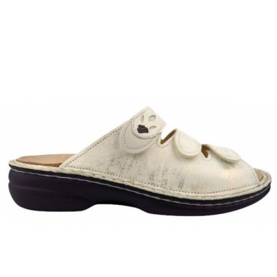 Finn Comfort Kos Oro latte Pantolette in latte Metallic