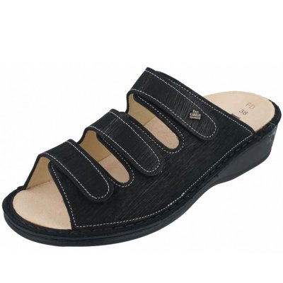 Finn Comfort in Black
