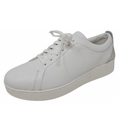 fitflop Rally Chrystal Sneaker in urban white silver fitflop Rally Chrystal Sneaker in urban white silver