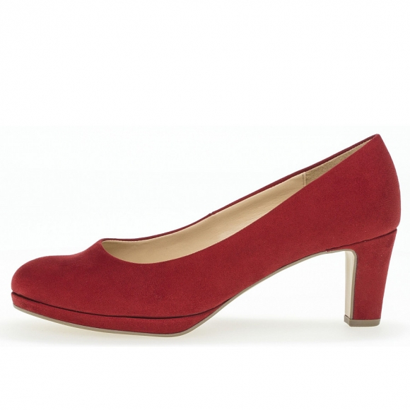 Gabor Pumps in cherry