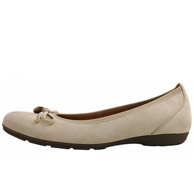 Gabor Ballerina in 12 oak (beige)