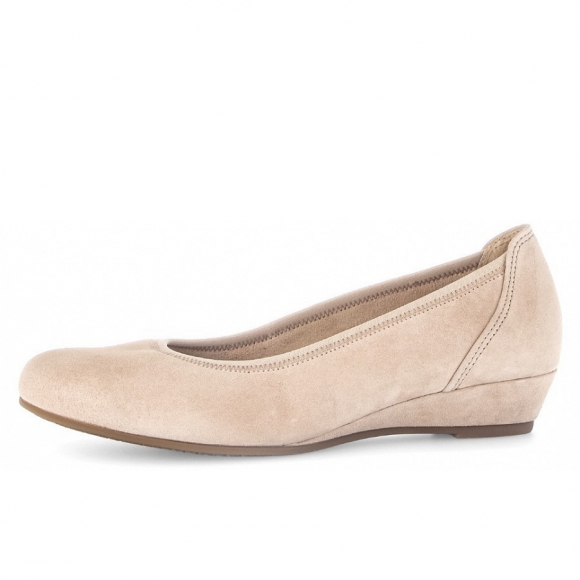 Gabor Comfort Pumps in oak