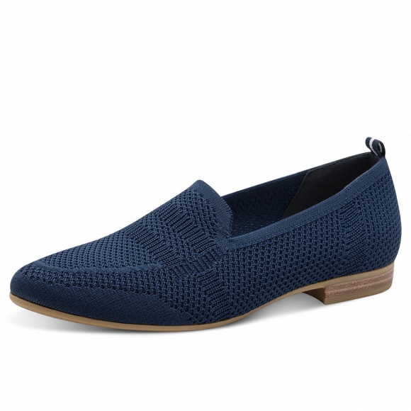 Jana Slipper in navy