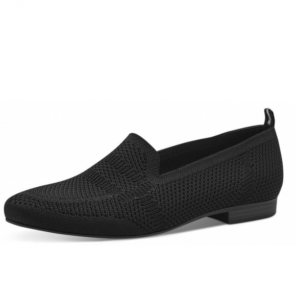Jana Slipper in black