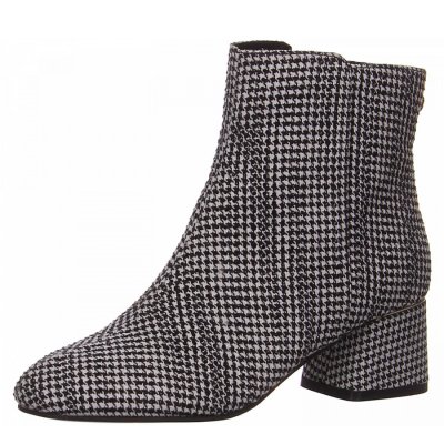 La Strada Stiefelette in schwarz kombi. La Strada Stiefelette in schwarz kombi.