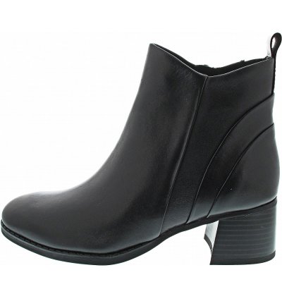 Marco Tozzi Stiefelette in black Marco Tozzi Stiefelette in black