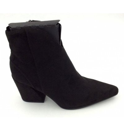 Marco Tozzi Stiefel in schwarz Marco Tozzi Stiefel in schwarz