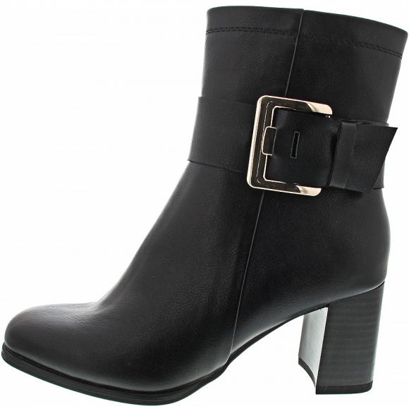 Marco Tozzi Stiefelette in black