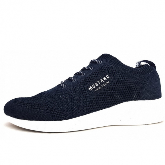 Mustang Sneaker in 820 navy