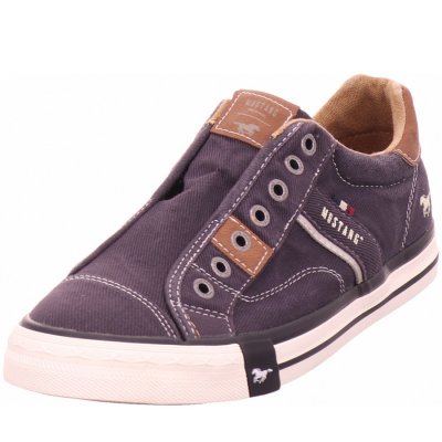 Mustang Slipper in schwarz Mustang Slipper in schwarz