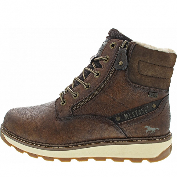 Mustang Schnürstiefel in brown