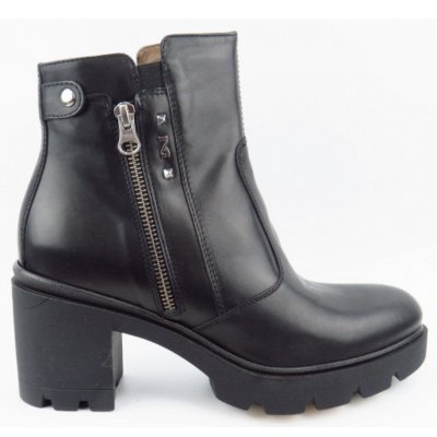 Nero Giardini Guanto nero Stiefelette in schwarz Nero Giardini Guanto nero Stiefelette in schwarz