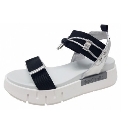 Nero Giardini Sandale in nero schwarz