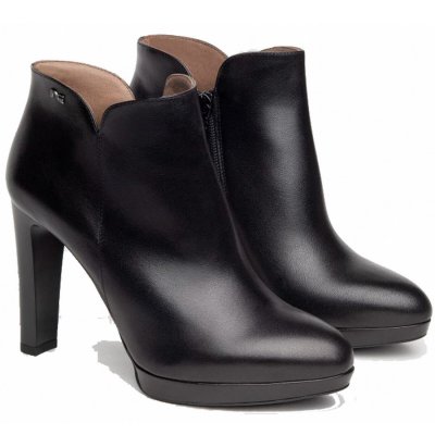 Nero Giardini Stiefelette in schwarz
