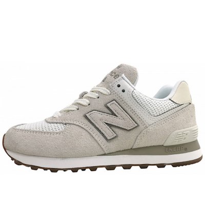 New Balance WL574V2 Sportschuh in sea salt New Balance WL574V2 Sportschuh in sea salt