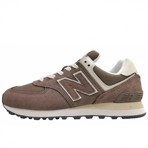 New Balance 574 sportlicher Schnürer in rust