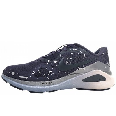 Nike Structure 26 SE Laufschuh in Purple/Black
