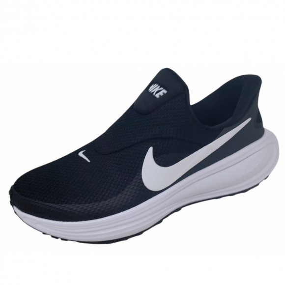 Nike Revolution 8 Easy On Sneaker in black white anthrazit