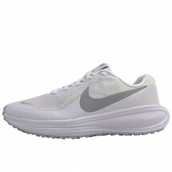 Nike Revolution 8 Sportschuh in white/platinum 101
