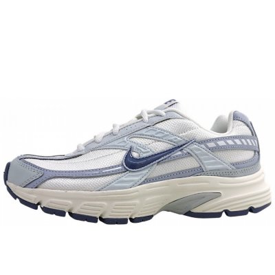 Nike Initiator Sportschuh in white/indigo 121 Nike Initiator Sportschuh in white/indigo 121