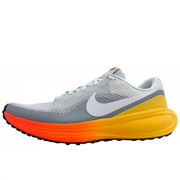 Nike Revolution 8 Laufschuh in offwhite/white-grey 104