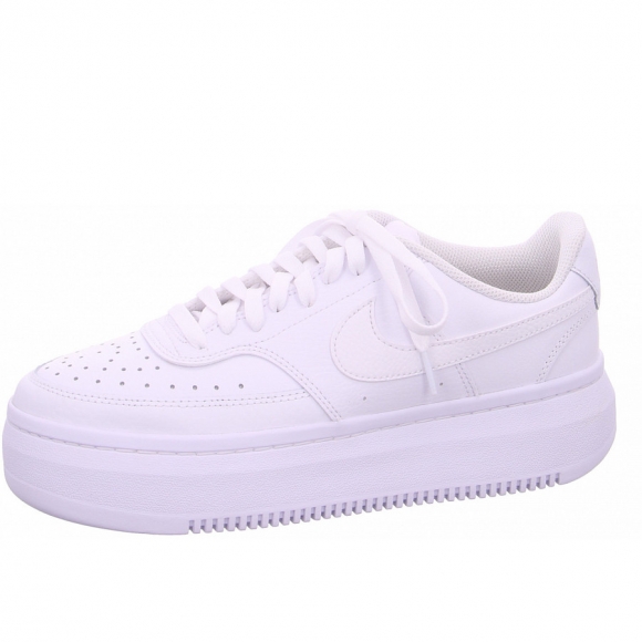 Nike WMNS Court Vision Alta Sneaker in 100 white Nike WMNS Court Vision Alta Sneaker in 100 white