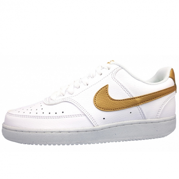 Nike Court Vision Low Sneaker in 105 white/met. gold