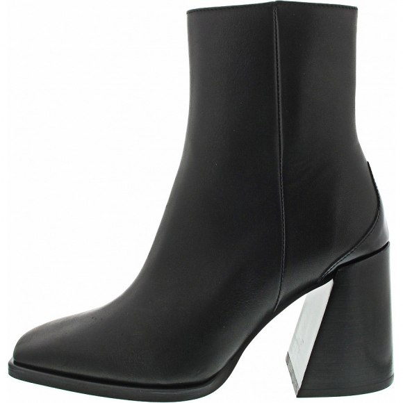 Nubikk Lana Pilar Stiefelette in black