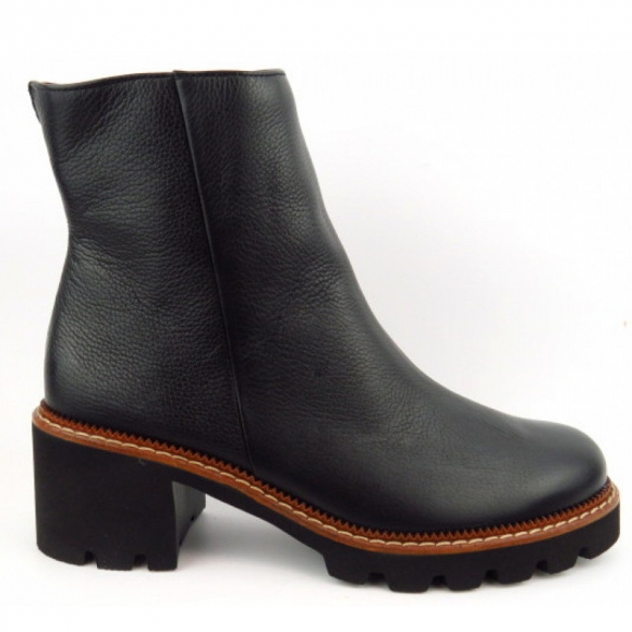 Paul Green Major Calf Stiefelette in Schwarz
