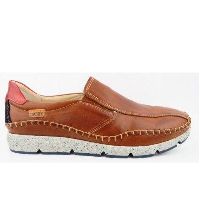 Pikolinos Fuencarral M4U cuero Slipper in cuero