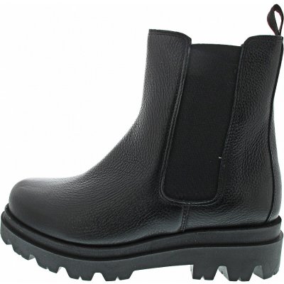 Sabalin Chelsea Boot in black