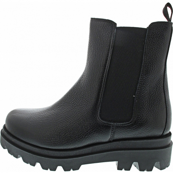 Sabalin Chelsea Boot in black Sabalin Chelsea Boot in black