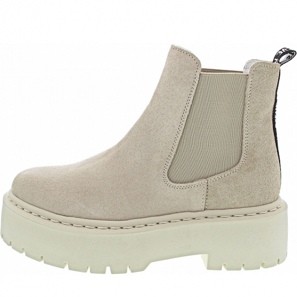 Steve Madden Veerly Chelsea Boot in beige Suede