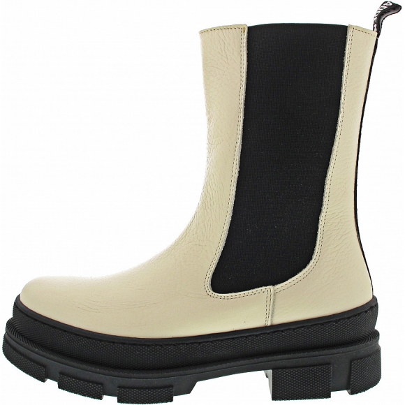 Steve Madden Filina Chelsea Boot in bone-black