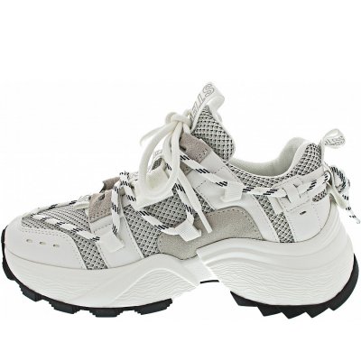 Steve Madden Tazmania Sneaker in white-grey
