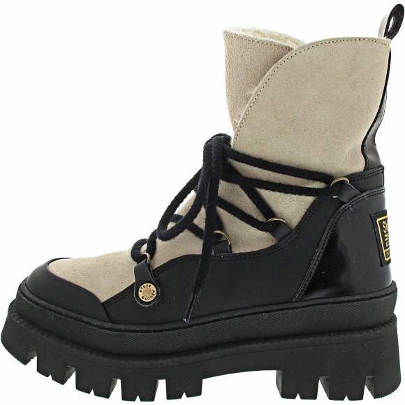 Steve Madden Fuzzy Boots in beige-black
