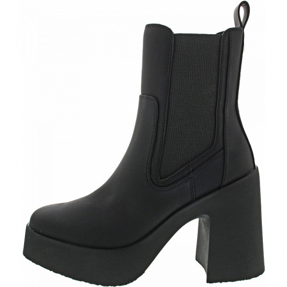 Steve Madden Climate Stiefelette in black